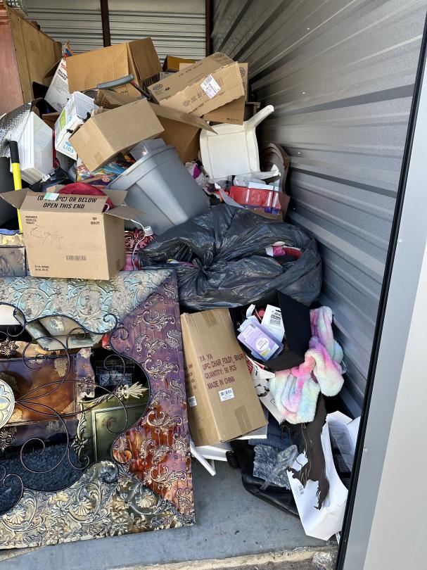 Storage Unit Auction in Tuscaloosa, AL at Metro Mini Storage